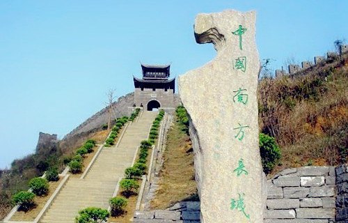 分享到 湘西土家族苗族自治州,位于湖南省西北部,地处湘鄂黔渝四省市